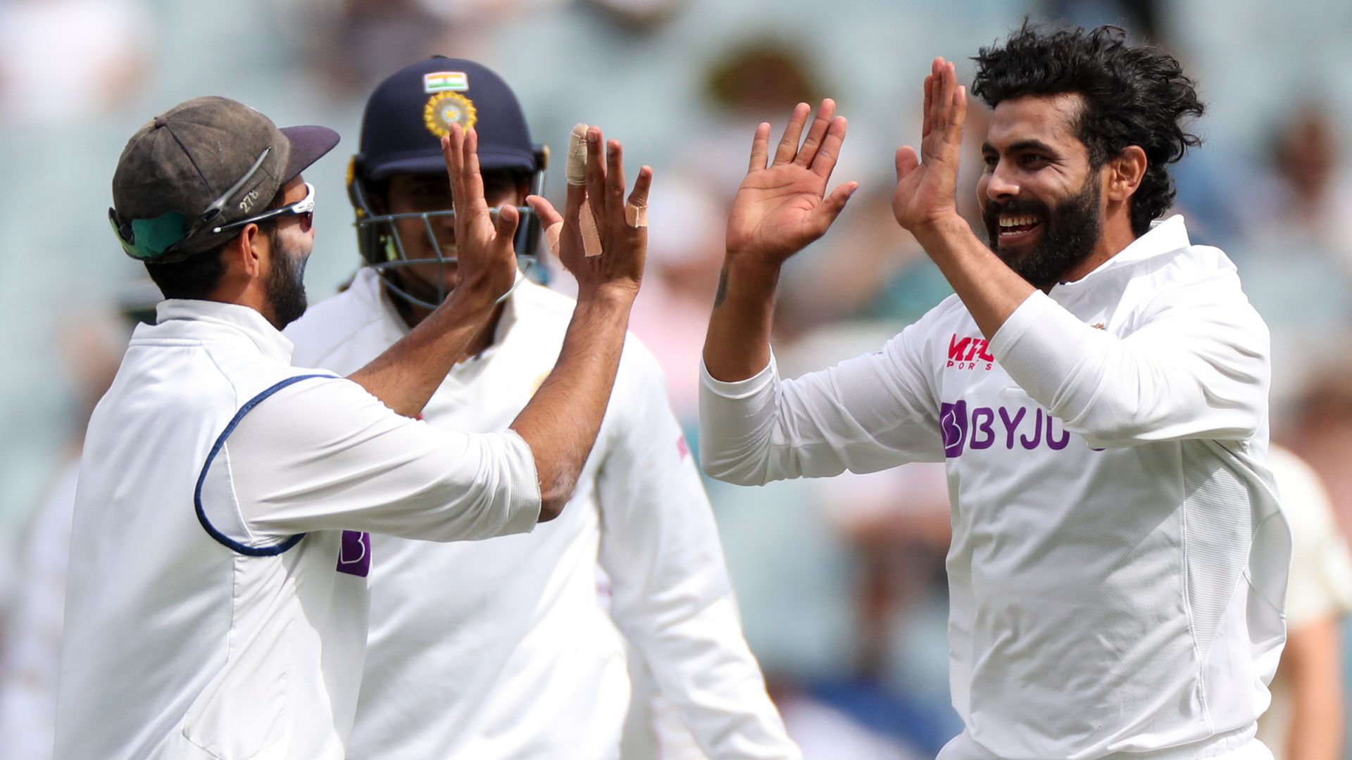 India seize control as Australia slump