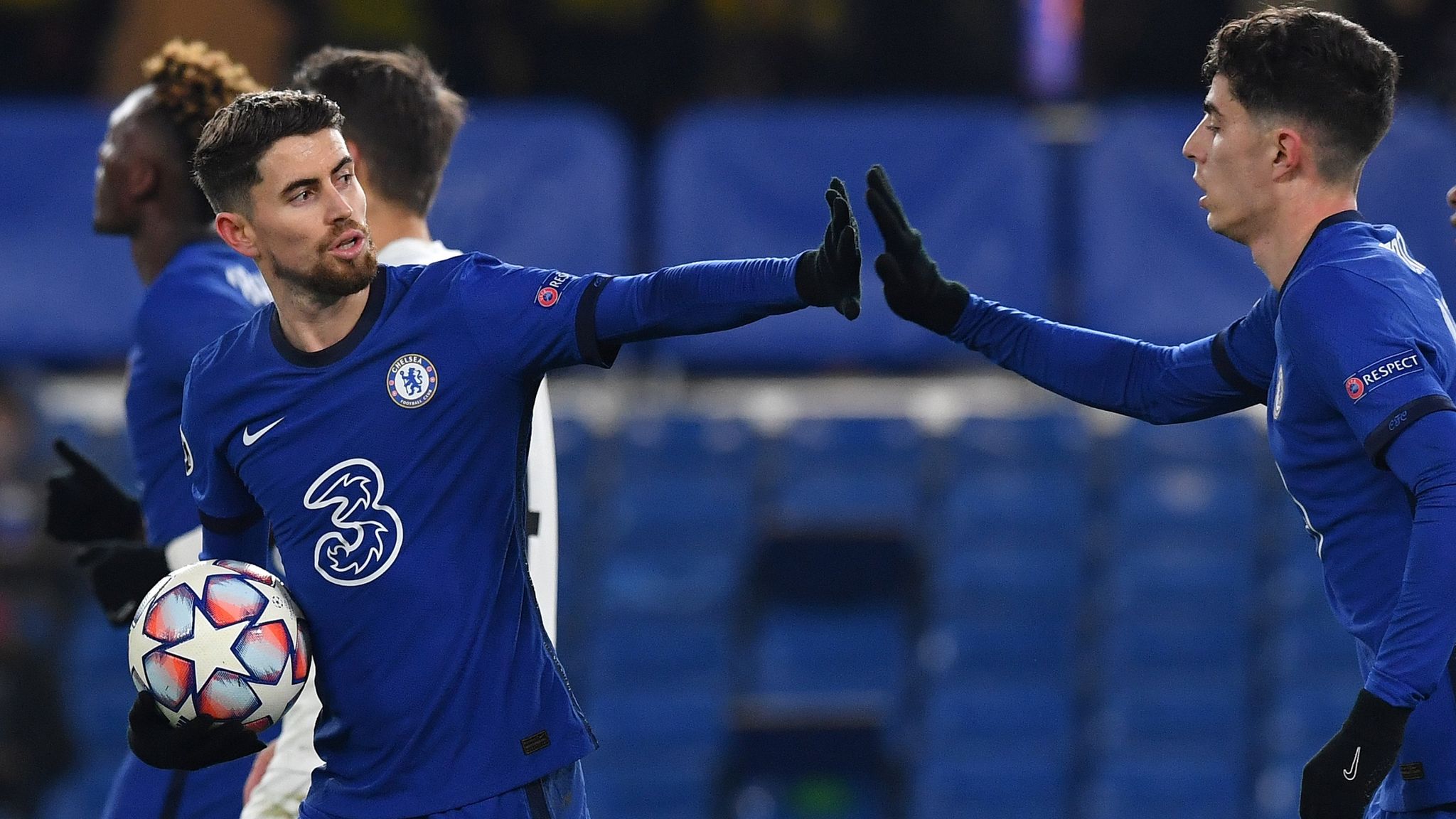 Live streaming chelsea. Жоржиньо Челси 2021. Краснодар Челси. Jorginho vs Giroud Chelsea. Jorginho and Thorgan Hazard.