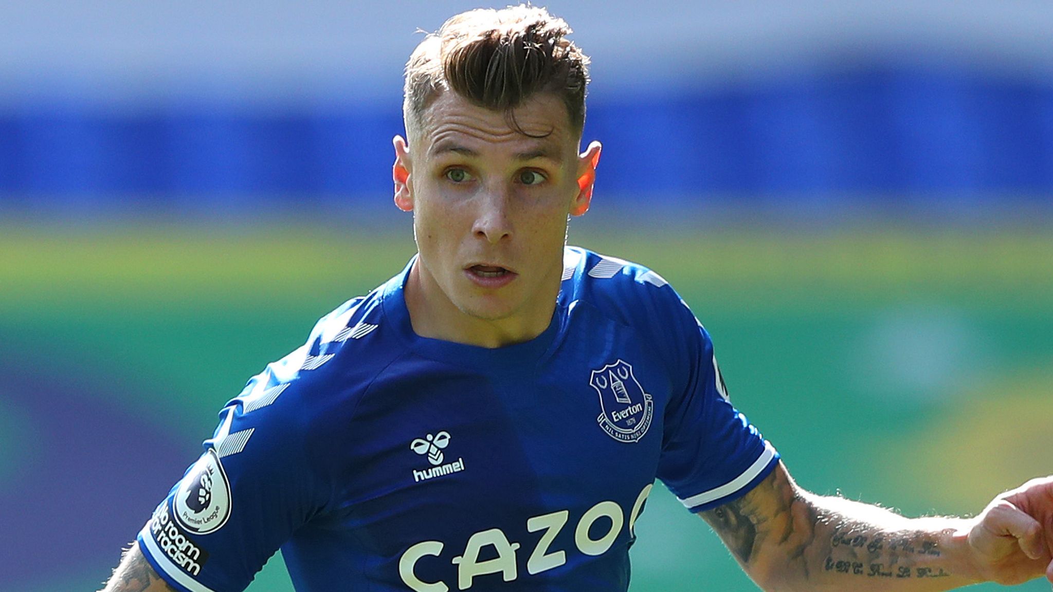 Lucas Digne: Everton set to offer left-back new contract | Football News | Sky Sports