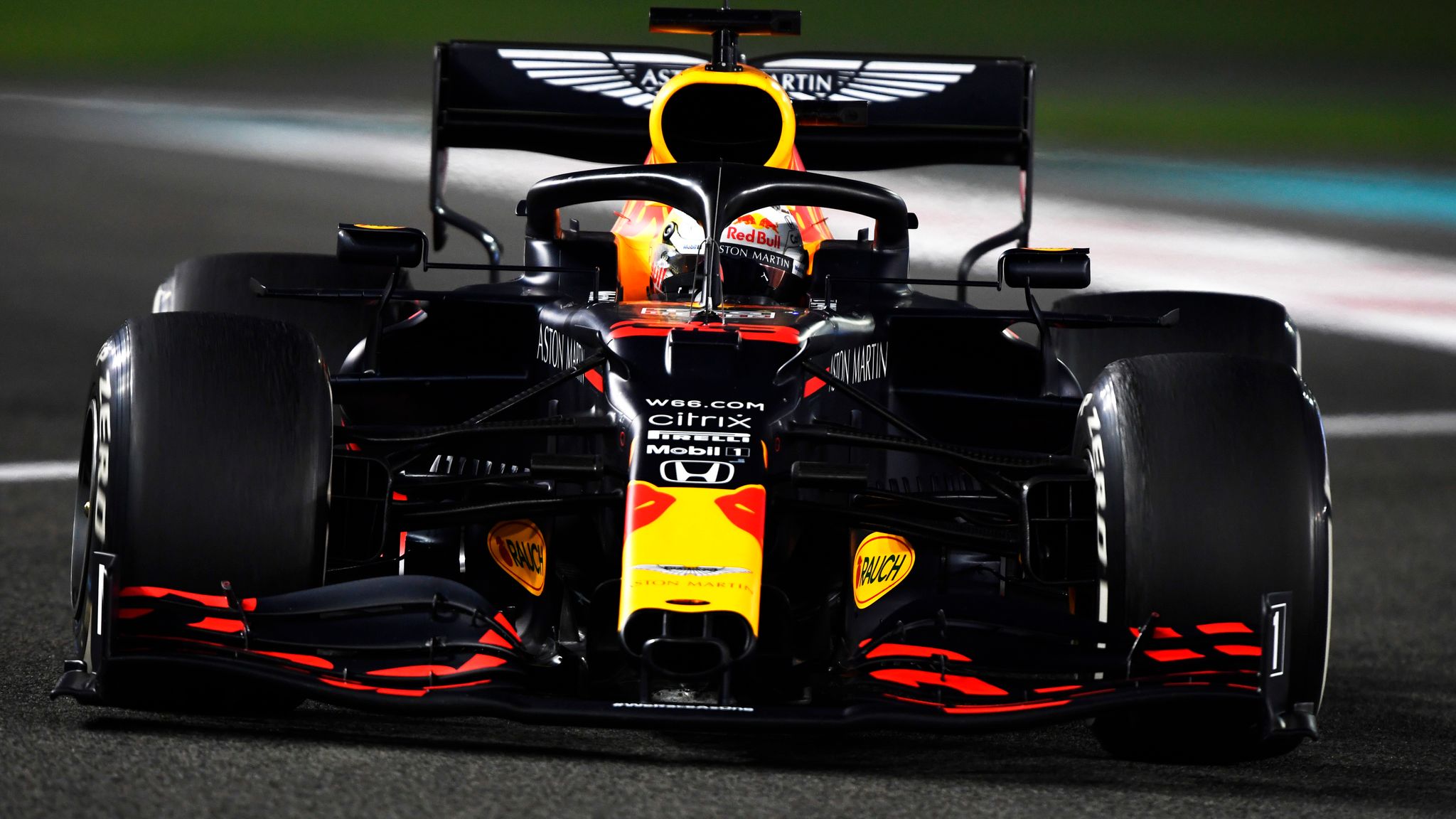 GP de Abu Dhabi: Verstappen vence, e Mercedes é vice-campeã