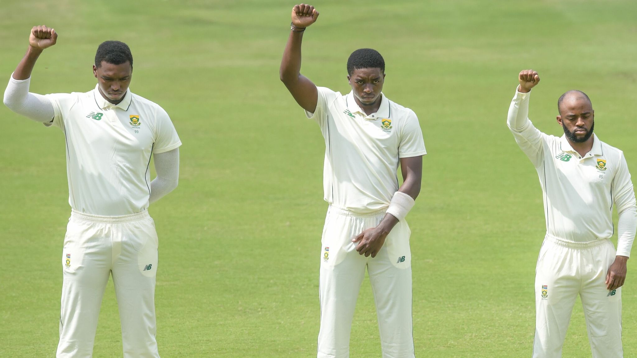 South Africa Cricket Team Raise Fists In Support Of Black Lives Matter Cricket News Sky Sports