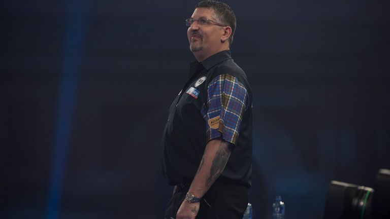 WILLIAM HILL WORLD DARTS CHAMPIONSHIP 2021,.ALAXANDRA PALACE,.LONDON.PIC;LAWRENCE LUSTIG.ROUND 3.GARY ANDERSON V MENSUR SULJOVIC.GARY ANDERSON IN ACTION