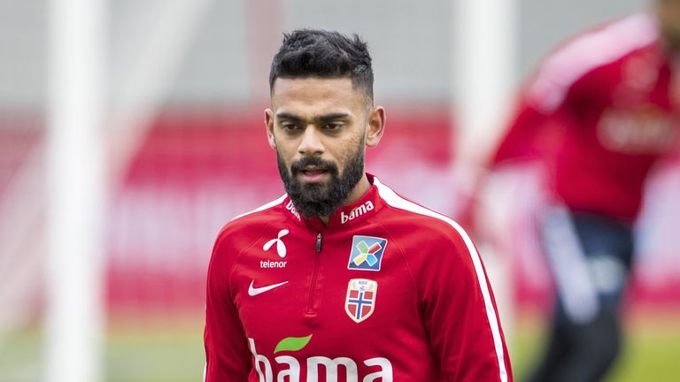 Ghayas Zahid de Noruega durante el entrenamiento antes de Islandia contra Noruega el 31 de mayo de 2018 en Keflavik, Islandia