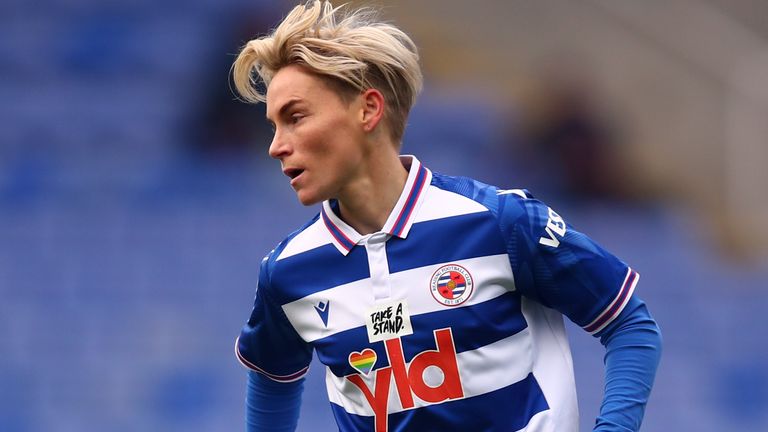 Jess Fishlock, Reading FC, Women's Super League
