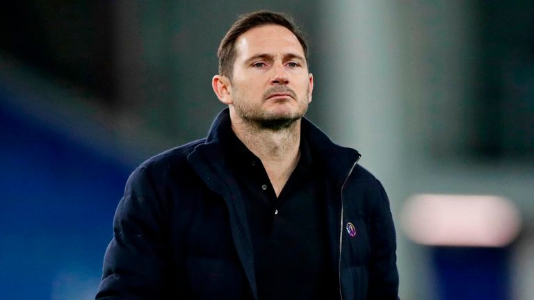 Frank  Lampard cree que la carrera por el título de la Premier League será mucho más reñida esta temporada