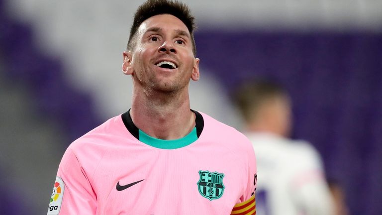 Real Valladolid 0-3 Barcelona: Lionel Messi breaks Pele's long-standing  record | Football News | Sky Sports