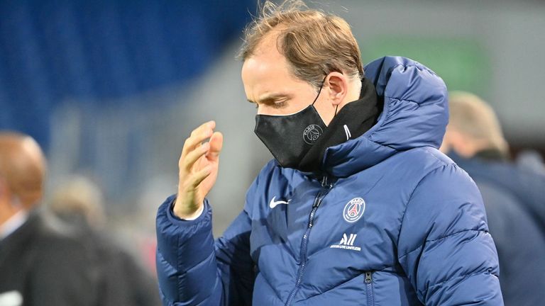 L'entraîneur allemand du Paris Saint-Germain Thomas Tuchel arrive pour assister au match de football français L1 entre Montpellier Herault (MHSC) et Paris Saint Germain (PSG) au stade Mosson de Montpellier, dans le sud de la France, le 05 décembre 2020. Photo Pascal GUYOT / AFP) (Photo PASCAL GUYOT / AFP via Getty Images)