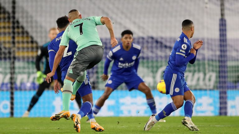 Richarlison puts Everton in front against Leicester