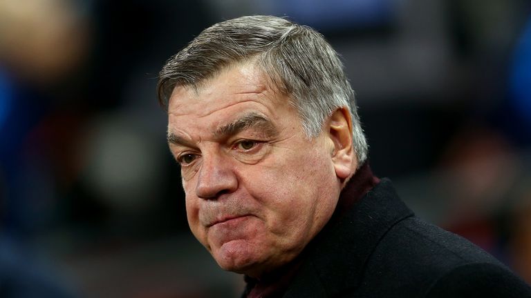 Sam Allardyce, Manager of Everton looks on prior to the Premier League match between Tottenham Hotspur and Everton at Wembley Stadium on January 13, 2018 in London, England.