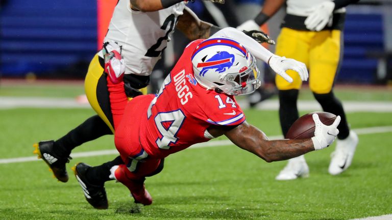 Stefon Diggs of the Buffalo Bills dives for a touchdown against the Pittsburgh Steelers 