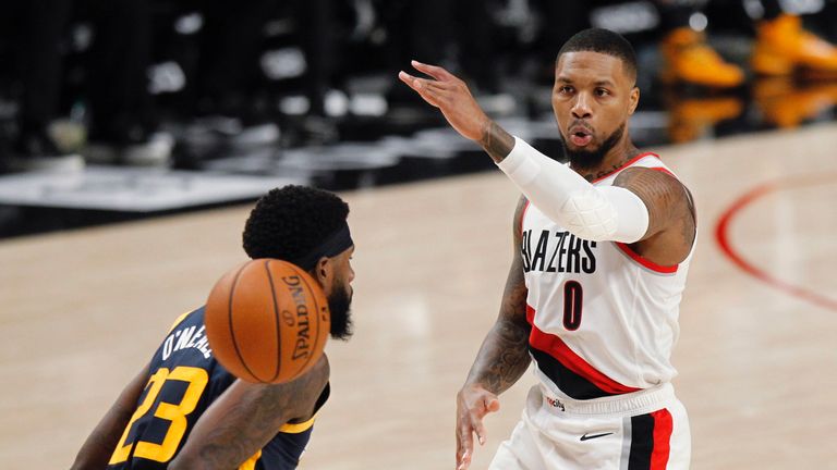 Utah Jazz  up against the Portland Trail Blazers