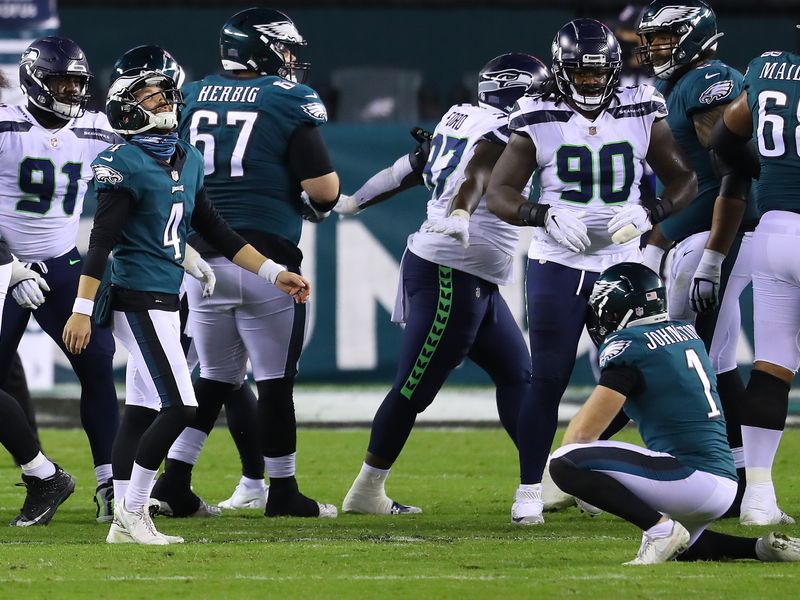 Metcalf, Wilson lead Seattle Seahawks over Philadelphia Eagles 23-17