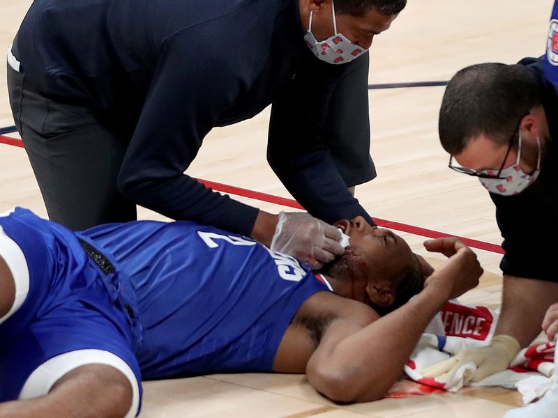 Los Angeles Clippers 121 108 Denver Nuggets Clippers Win As Kawhi Leonard Suffers Facial Injury Nba News Sky Sports