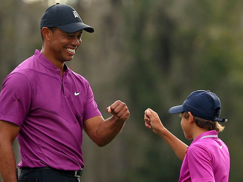 Pnc Championship Tiger Woods And Son Charlie Four Off Early Lead Golf News Sky Sports