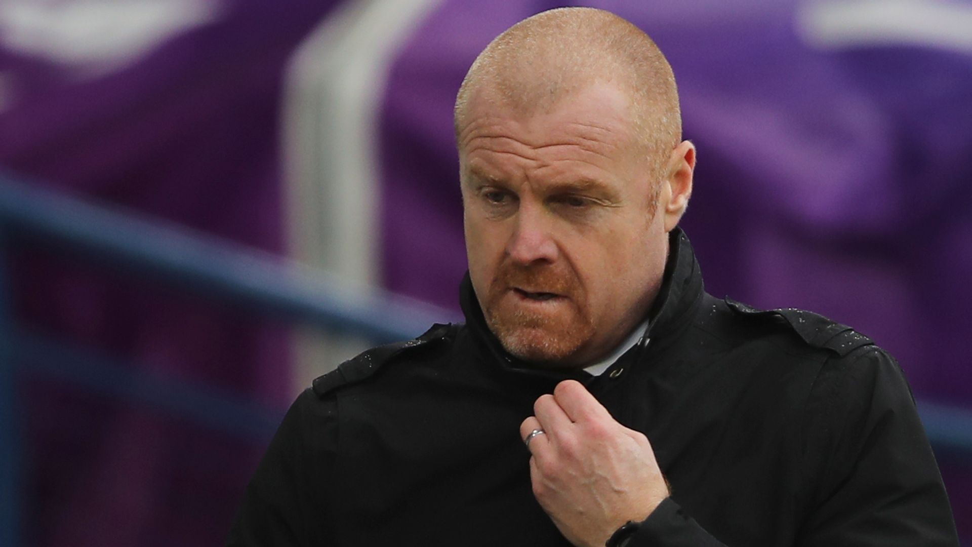 Dyche: Vaccinate footballers to give testing money to NHS