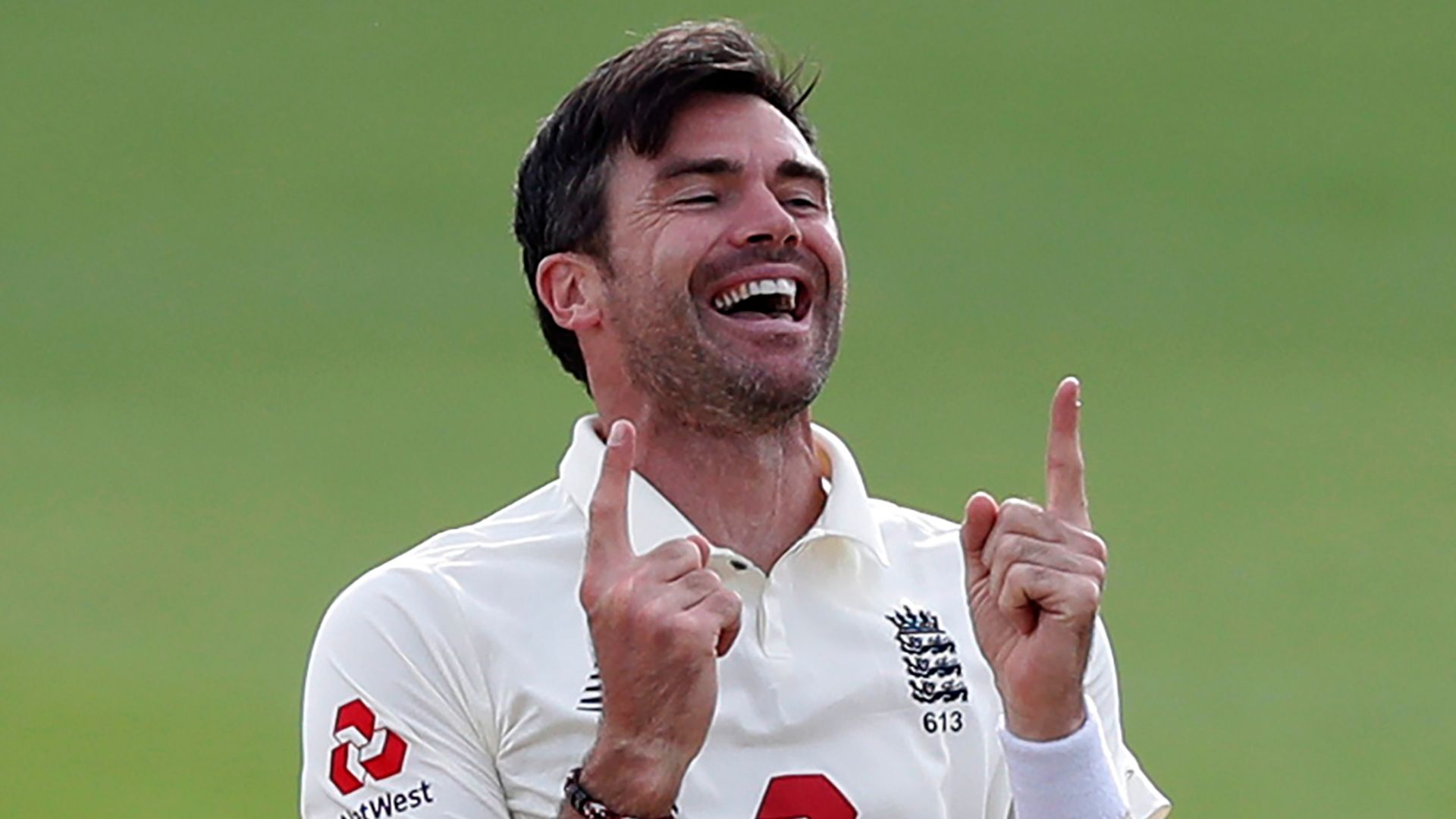 Anderson replaces rested Broad for second Test