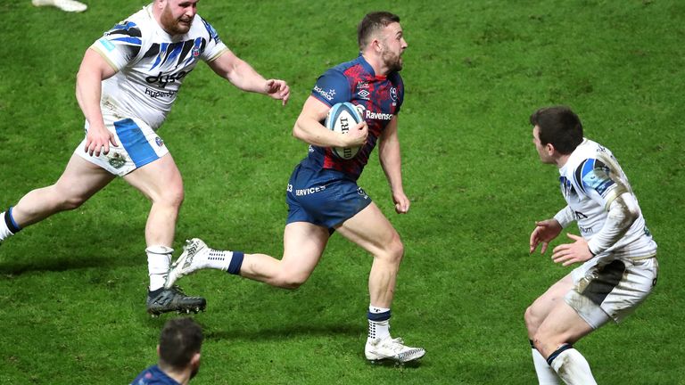 Bristol Bears v Bath Rugby - Gallagher Premiership - Ashton Gate
Bristol's Andy Uren (centre) breaks free to score his side's third try of the game during the Gallagher Premiership match at Ashton Gate Stadium, Bristol. Picture date: Friday January 29, 2021.