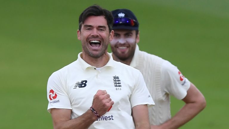 AP Newsroom - Jimmy Anderson celebrates a wicket against Pakistan