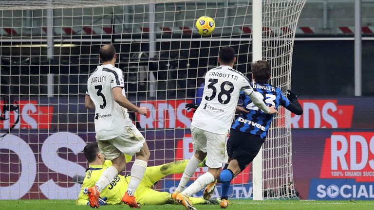 January 17, 2021, Milan, United Kingdom: Nicolo Barella of Internazionale scores to give the side a 2-0 lead during the Serie A match at Giuseppe Meazza, Milan. Picture date: 17th January 2021. Picture credit should read: Jonathan Moscrop/Sportimage(Credit Image: © Jonathan Moscrop/CSM via ZUMA Wire) (Cal Sport Media via AP Images)