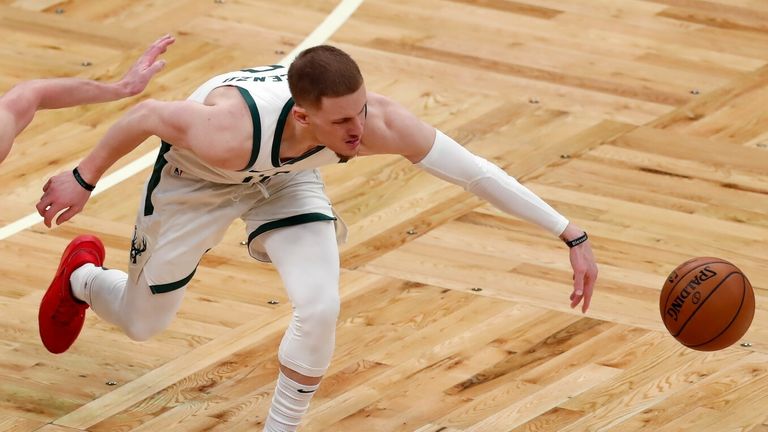 NBA: Donte DiVincenzo assist of the night