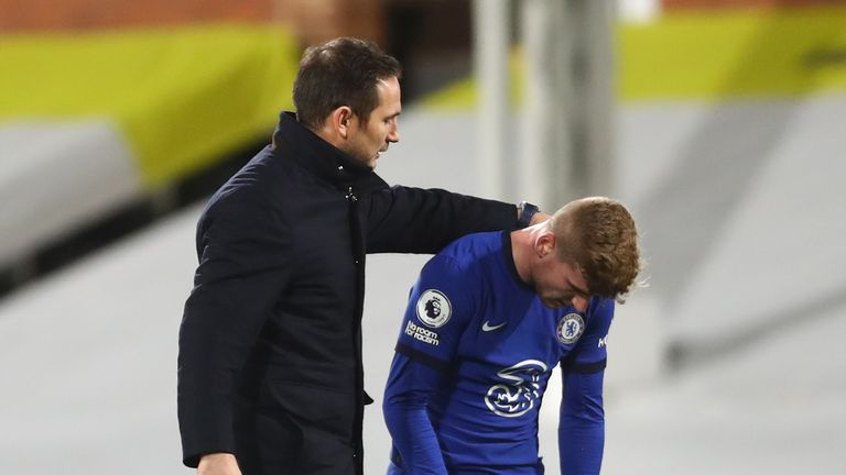 Frank Lampard consoles Timo Werner after his late miss for Chelsea against Fulham