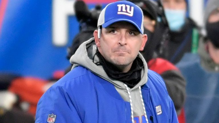 Joe Judge fue anteriormente entrenador en jefe de los New York Giants, pero ahora es entrenador de mariscales de campo con los New England Patriots.