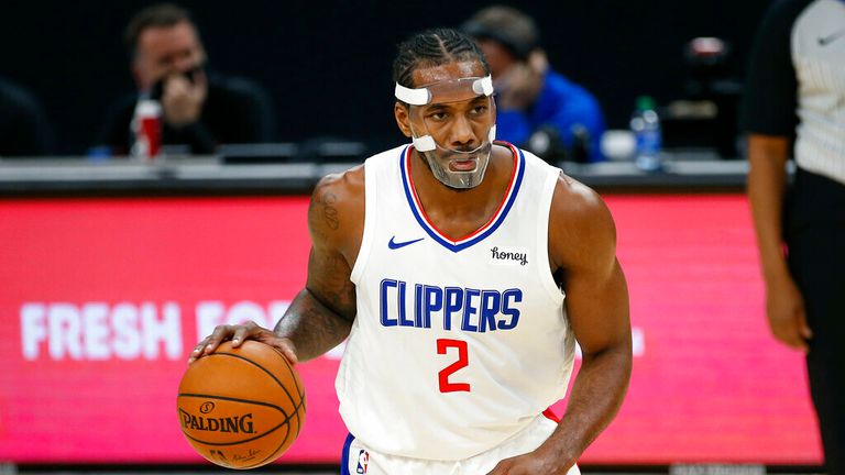 AP - Los Angeles Clippers forward Kawhi Leonard (2) during the first half of an NBA basketball game against the Phoenix Suns