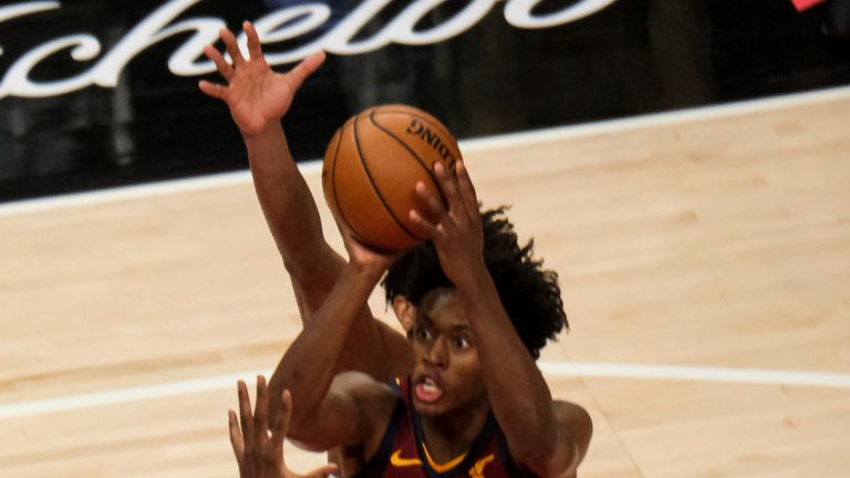 Cleveland Cavaliers guard Collin Sexton (2) goes up for a shot against Atlanta Hawks during the second half of an NBA basketball game on Saturday, Jan. 2, 2021 in Atlanta. (AP Photo/Ben Gray)


