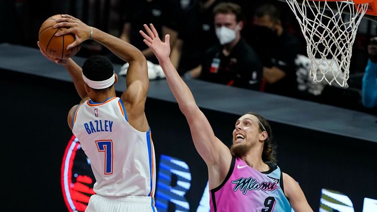 Miami Heat forward Kelly Olynyk (9) defends Oklahoma City Thunder forward Darius Bazley
