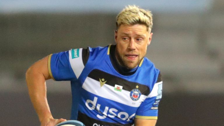 Bath Rugby v Wasps - Gallagher Premiership - Recreation Ground
Rhys Priestland (right) breaks to score the first try during the Gallagher Premiership match at the Recreation Ground, Bath.