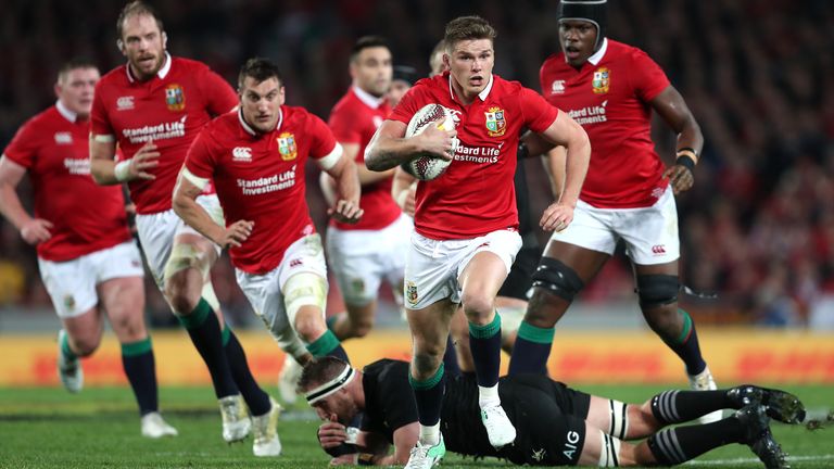 British and Irish Lions&#39; Owen Farrell breaks during the third test of the 2017 British and Irish Lions tour at Eden Park, Auckland