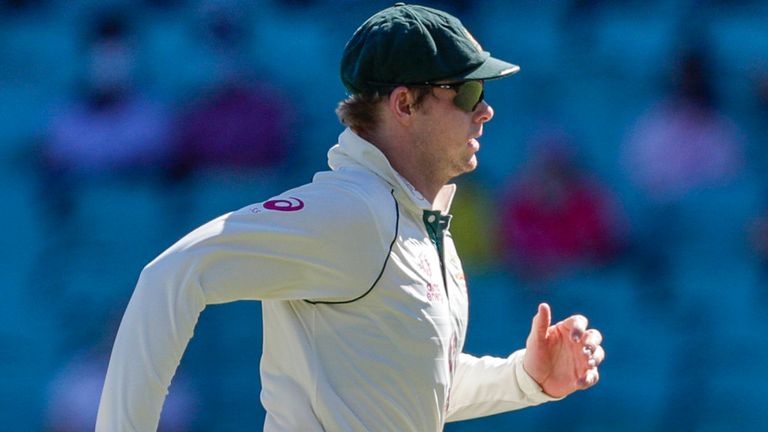 Steve Smith criticised after appearing to remove Rishabh Pant's guard in  Australia vs India Test | Cricket News | Sky Sports