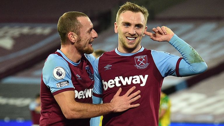 Jarrod Bowen celebrates his goal against West Brom with West Ham team-mate Vladimir Coufal