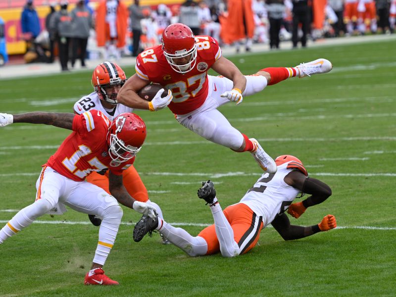 Patrick Mahomes suffers injury scare as Kansas City Chiefs reach AFC  championship game