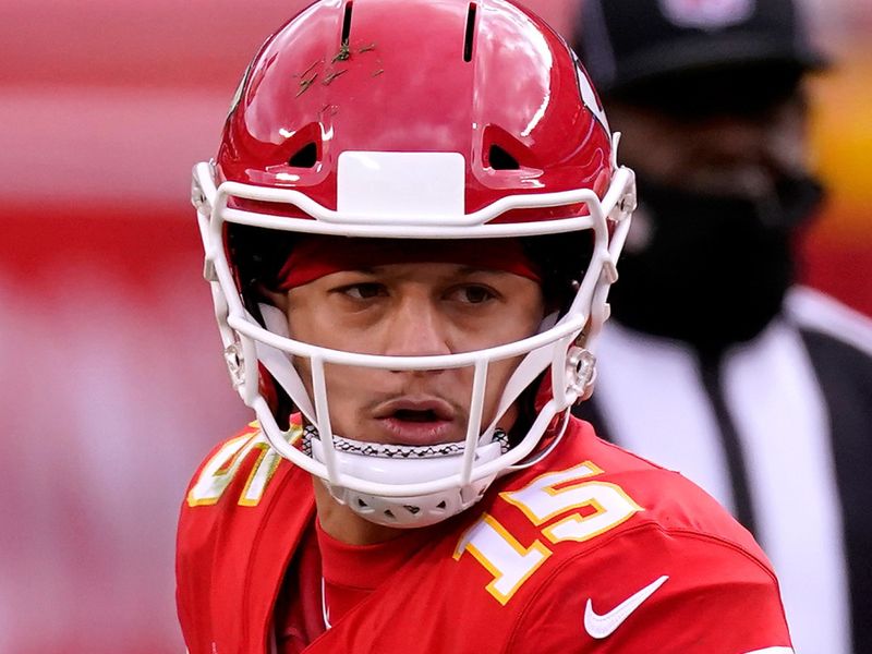 Kansas City's Patrick Mahomes 'limited' in Wednesday's practice, remains in  concussion protocol 