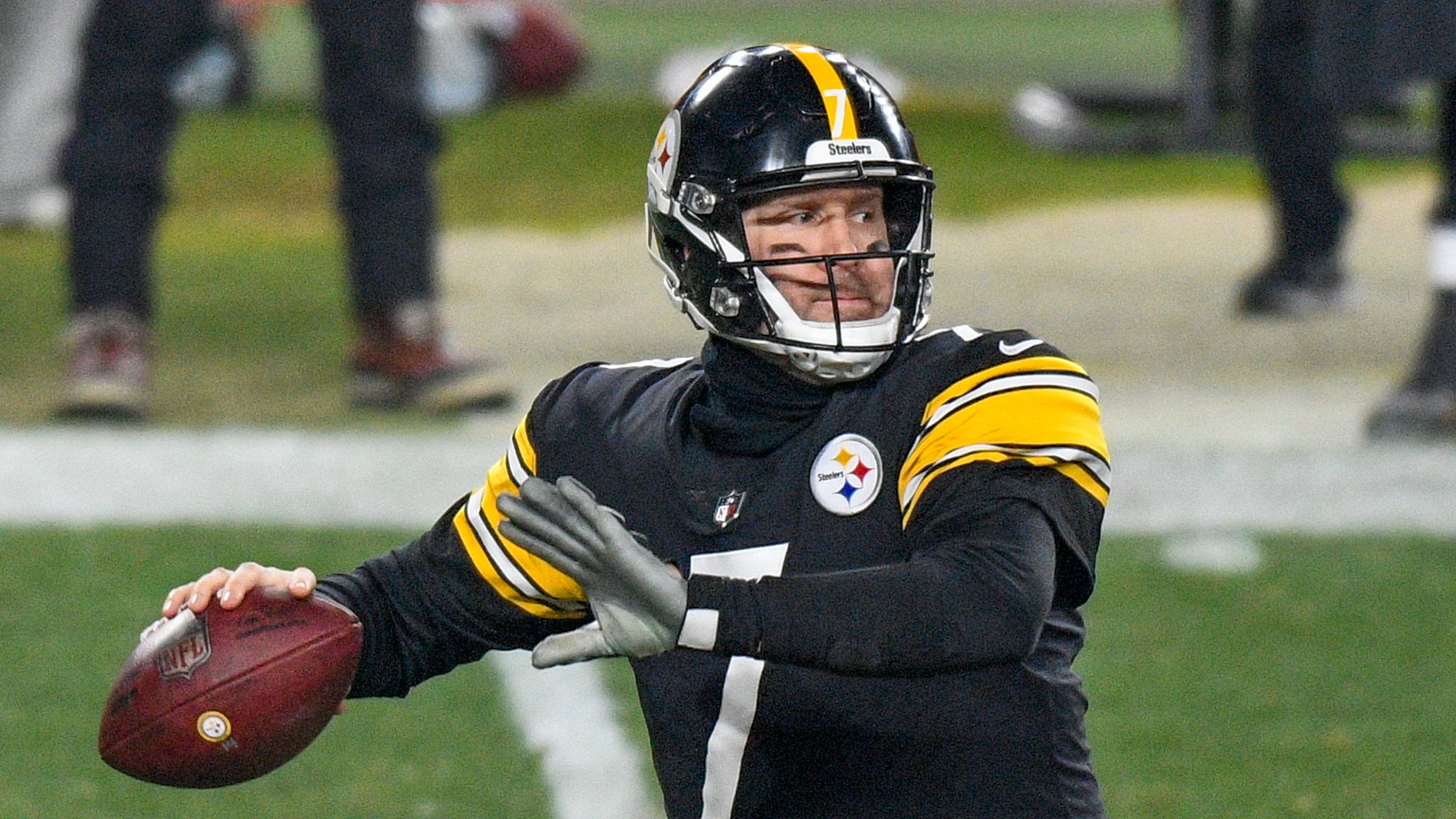 Aditi Kinkhabwala on X: Ben Roethlisberger hugging two of his