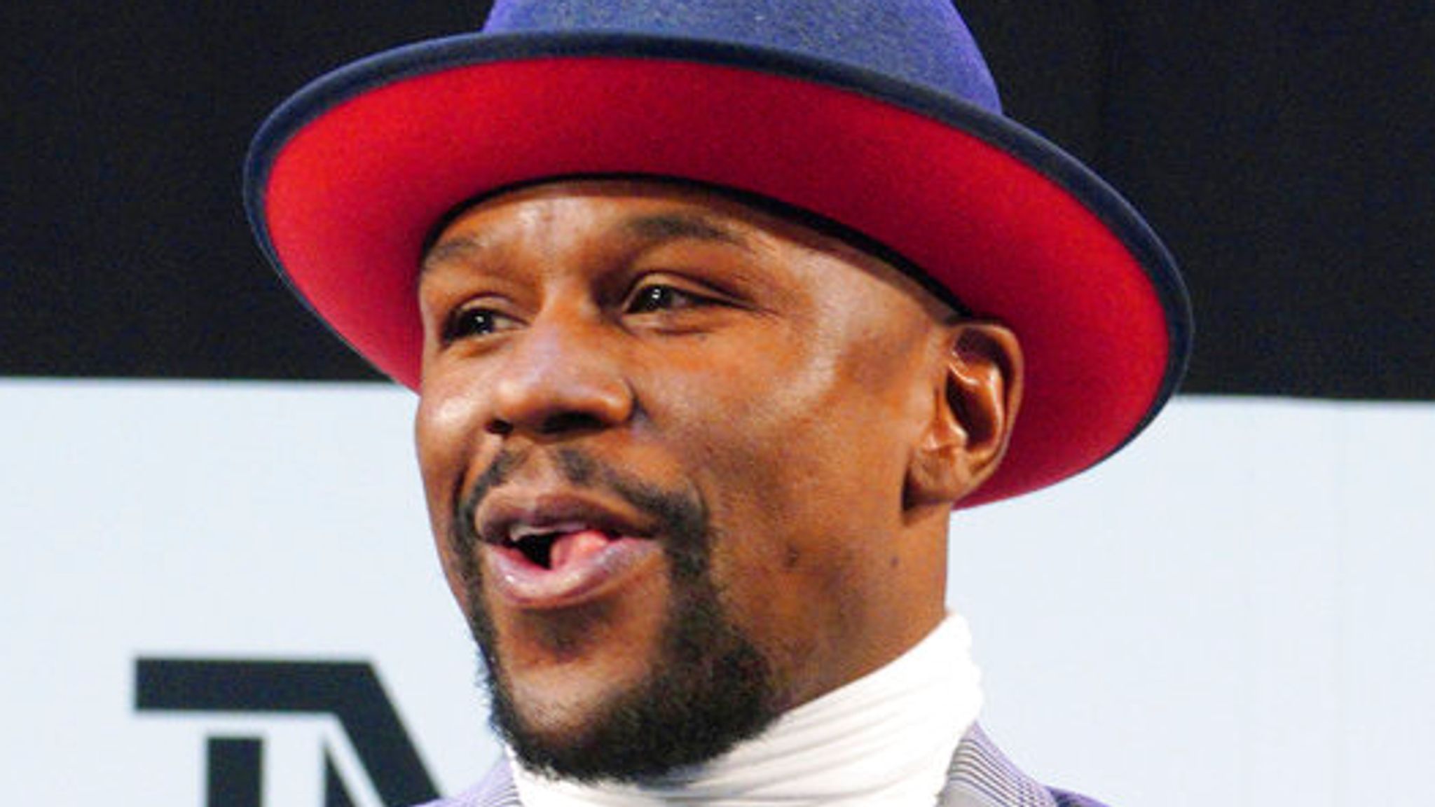 Floyd Mayweather Says He's Willing to Fight 50 Cent: 'I Don't Care About  Weight Class