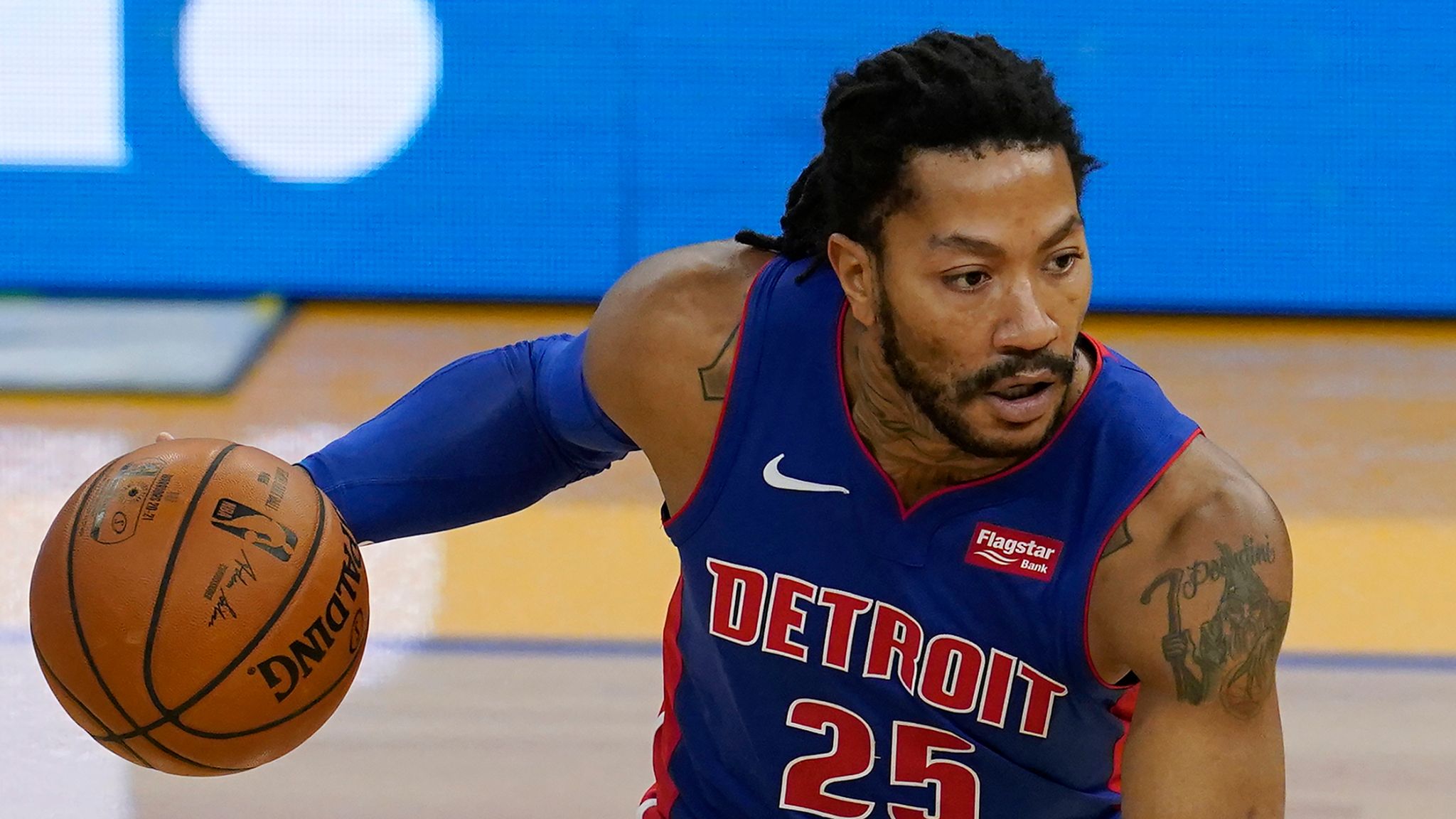Derrick Rose traded to New York Knicks as Dennis Smith Jr moves to