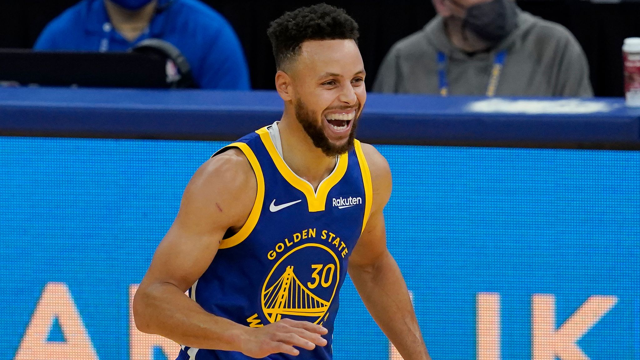 Nba Steph Curry Leads Golden State Warriors Rout Of Cleveland Cavaliers Utah Jazz Beat Philadelphia 76ers Nba News Sky Sports