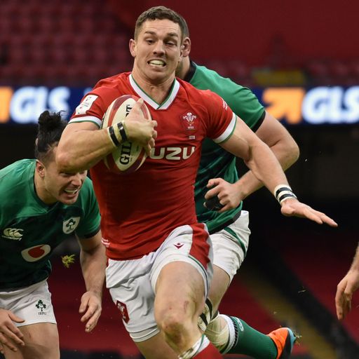 Wales see off 14-man Ireland after red card