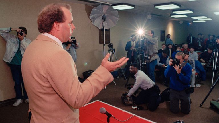 Arians announces he is leaving Temple in 1988