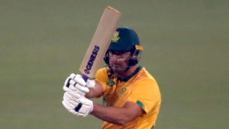 Reeza Hendricks, South Africa