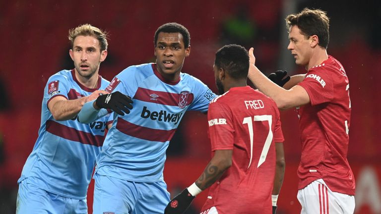 Issa Diop (middle left) during West Ham&#39;s FA Cup fifth round tie at Manchester United