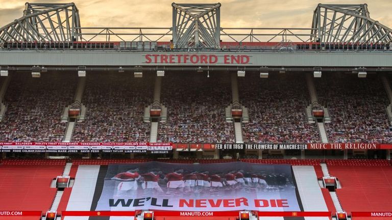 Manchester United, Munich air disaster, Old Trafford