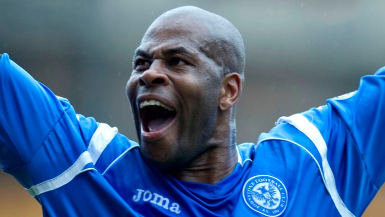 07/05/11 CLYDESDALE BANK PREMIER LEAGUE.ABERDEEN v ST JOHNSTONE.PITTODRIE - ABERDEEN.St Johnstone's Michael Duberry celebrates in front of the supporters at the final whistle