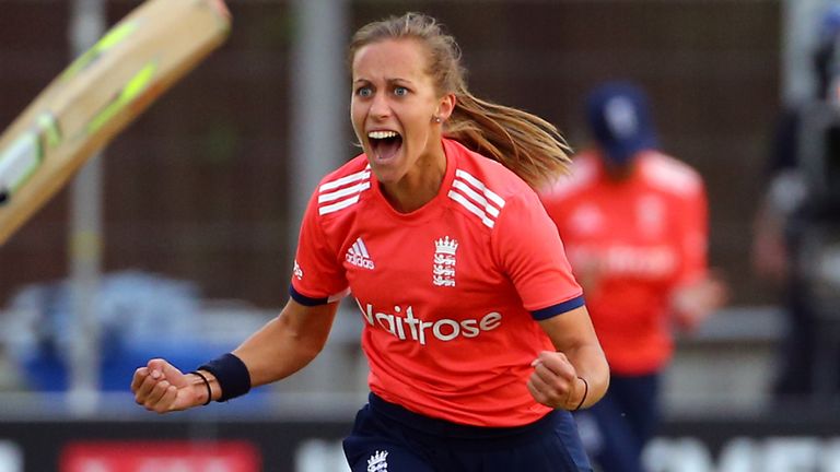 England's Natasha Farrant (right) takes the wicket of Pakistan's Nahia Khan during the Natwest International T20 match at the Essex County Ground, Chelmsford in 2018