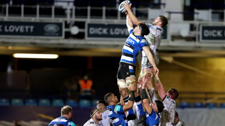 Ed Slater wins a lineout against Bath