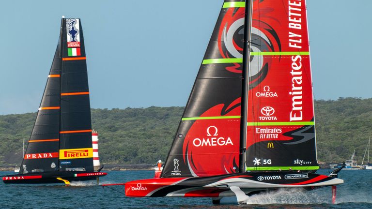 EMIRATES TEAM NEW ZEALAND LAUNCHES THEIR RACE BOAT FOR THE 35TH AMERICA'S  CUP - Emirates Team New Zealand