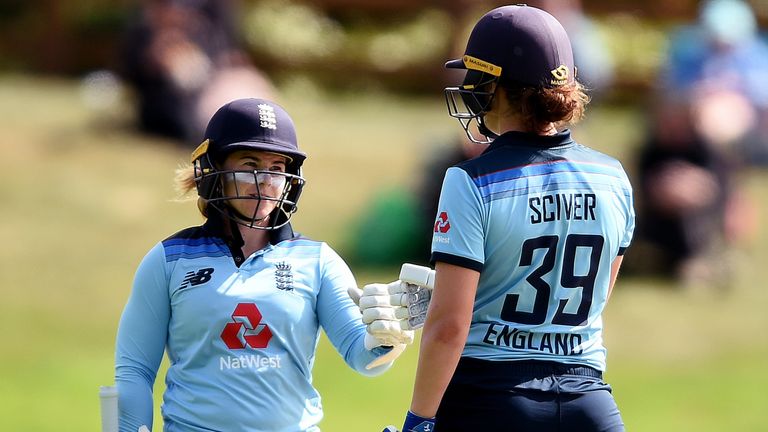 Tammy Beaumont and Nat Sciver (Getty Images)