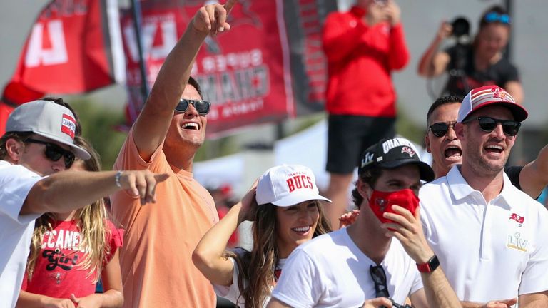 Tampa Bay Buccaneers celebrate Super Bowl LV title with boat parade - ESPN